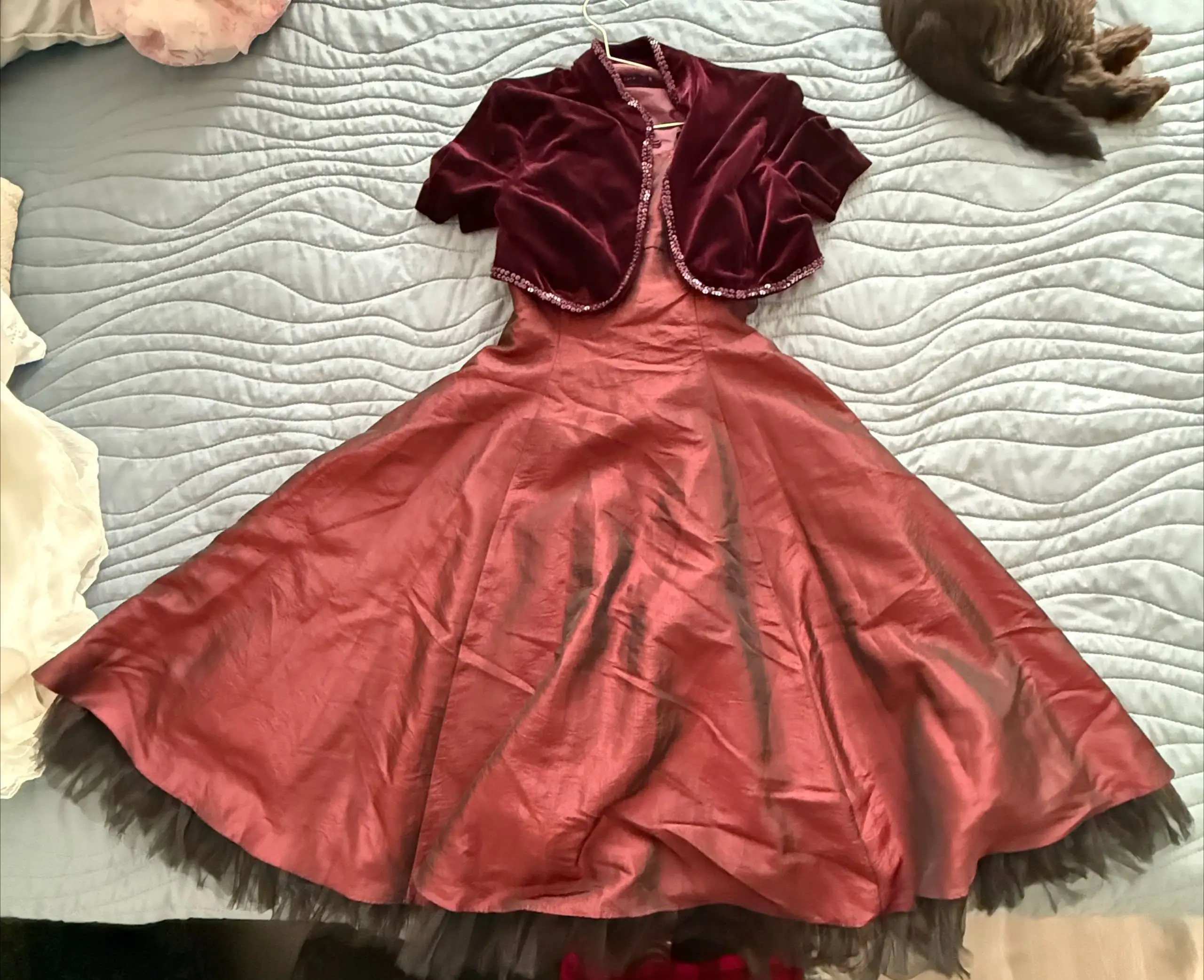 Продажа мультиварки-скороварки, сумки FURLA и винтажной одежды - Барахолка в Санкт-Петербург