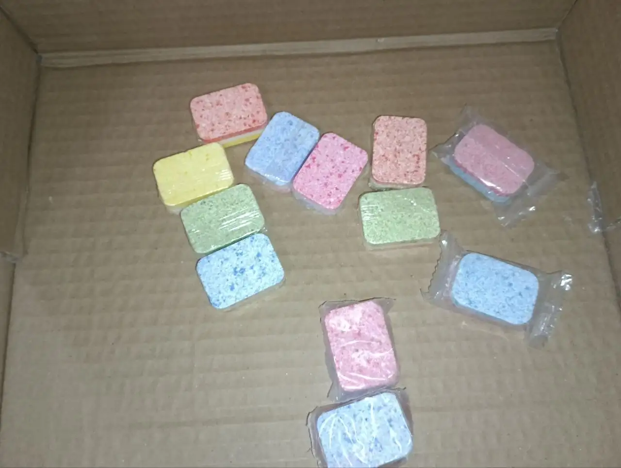 Таблетки для посудомоечной машины в водорастворимой плёнке - Бытовая химия (Для дома и дачи) в Санкт-Петербург