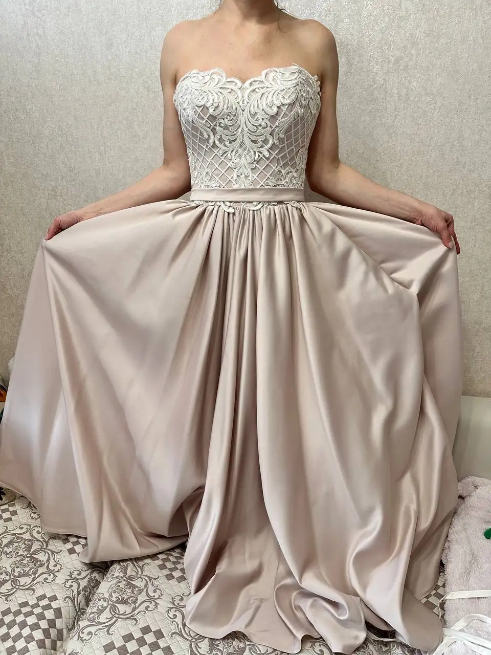 Свадебное платье 42 размера - Свадебная одежда (Одежда) в Санкт-Петербург