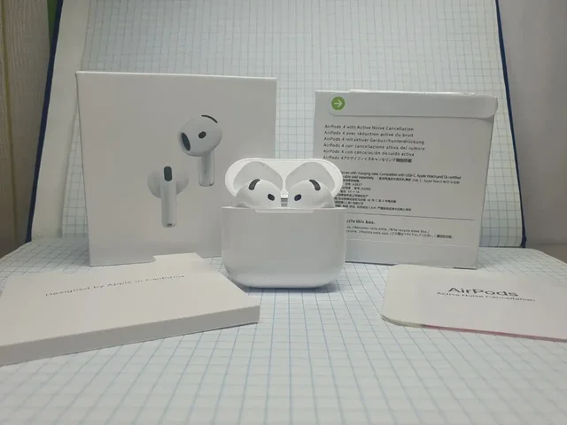 Продам новые наушники Airpods 4 - Наушники в Санкт-Петербург