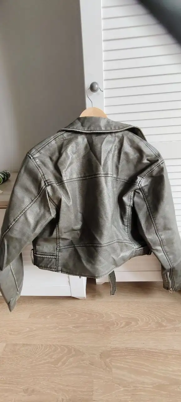 Кожаные женские куртки размер S - Верхняя одежда (Одежда) в Девяткино