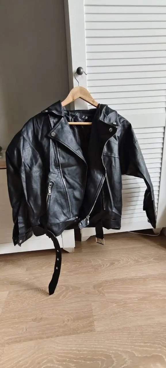 Кожаные женские куртки размер S - Верхняя одежда (Одежда) в Девяткино