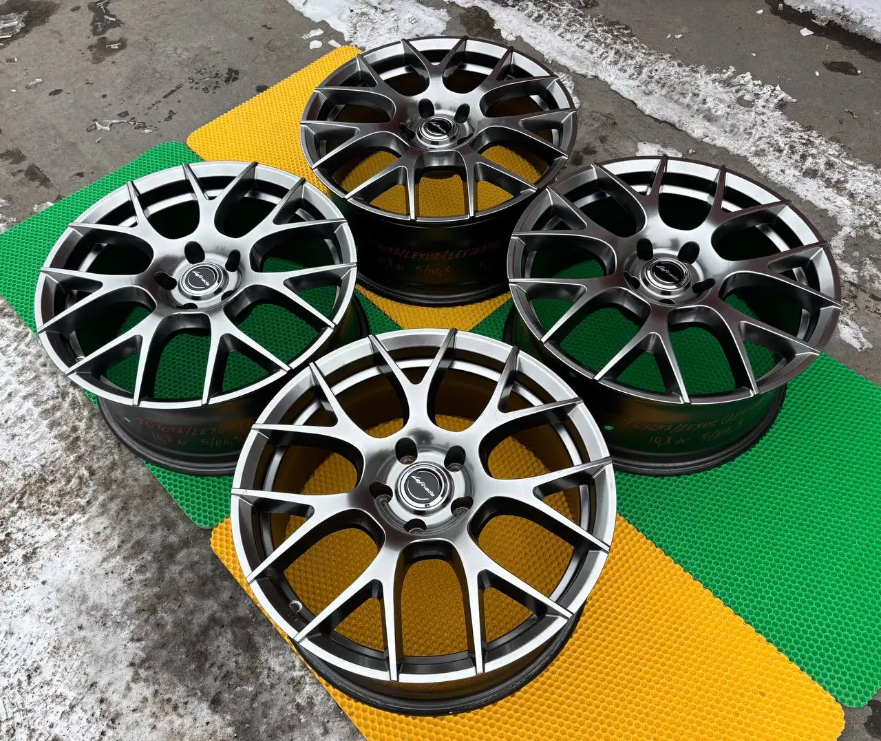 Диски Toyota Lexus Lefinada Motion 3 R18 5/114.3 - Запчасти (Авто) в Новосибирск