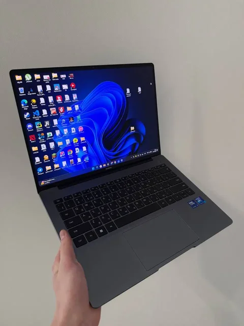 Продам ноутбук HUAWEI matebook 14 (2024) - Роботы-пылесосы в Санкт-Петербург
