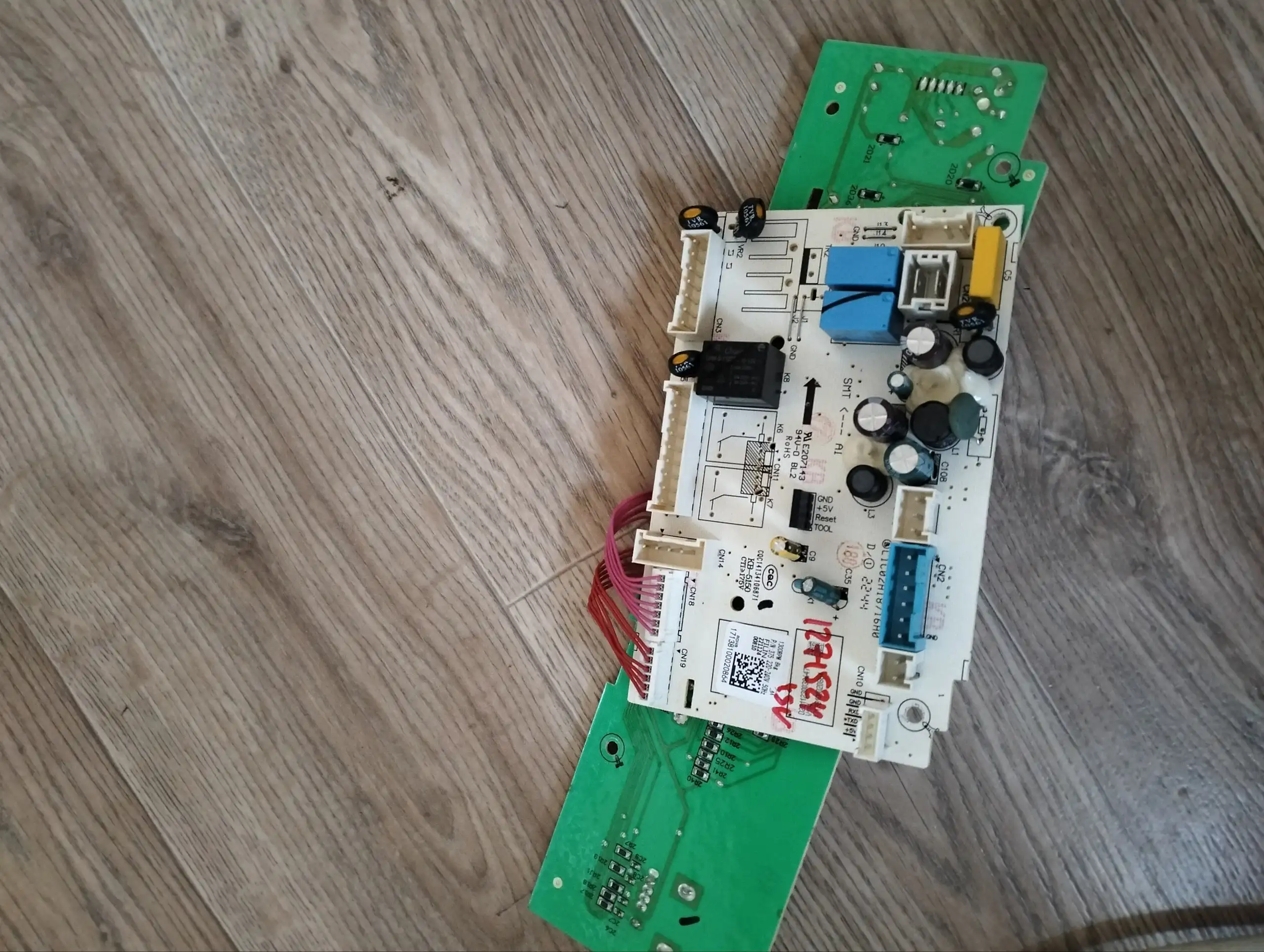 Запчасти для стиральной машины Weissgauff - Бытовая техника (Запчасти) в Санкт-Петербург