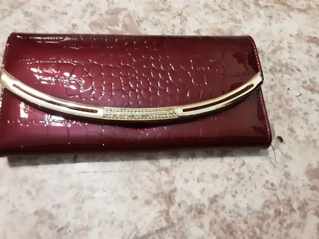 Продам кошелек женский красный и другие вещи - Товары для животных в Санкт-Петербург