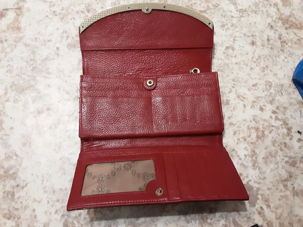 Продам кошелек женский красный и другие вещи - Аксессуары (Барахолка) в Санкт-Петербург