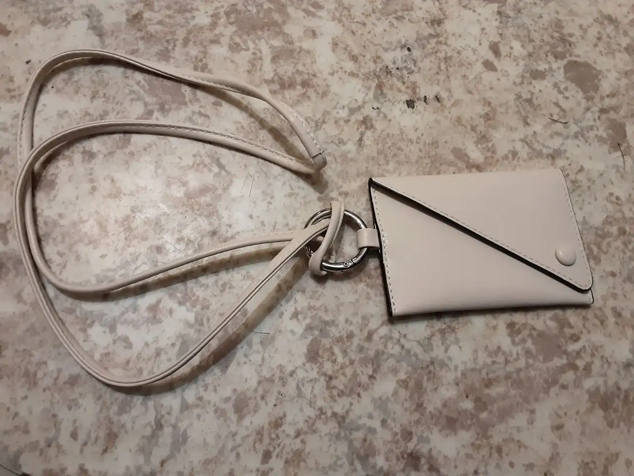 Продажа визитницы, чехла, монет и подвески - Барахолка в Санкт-Петербург