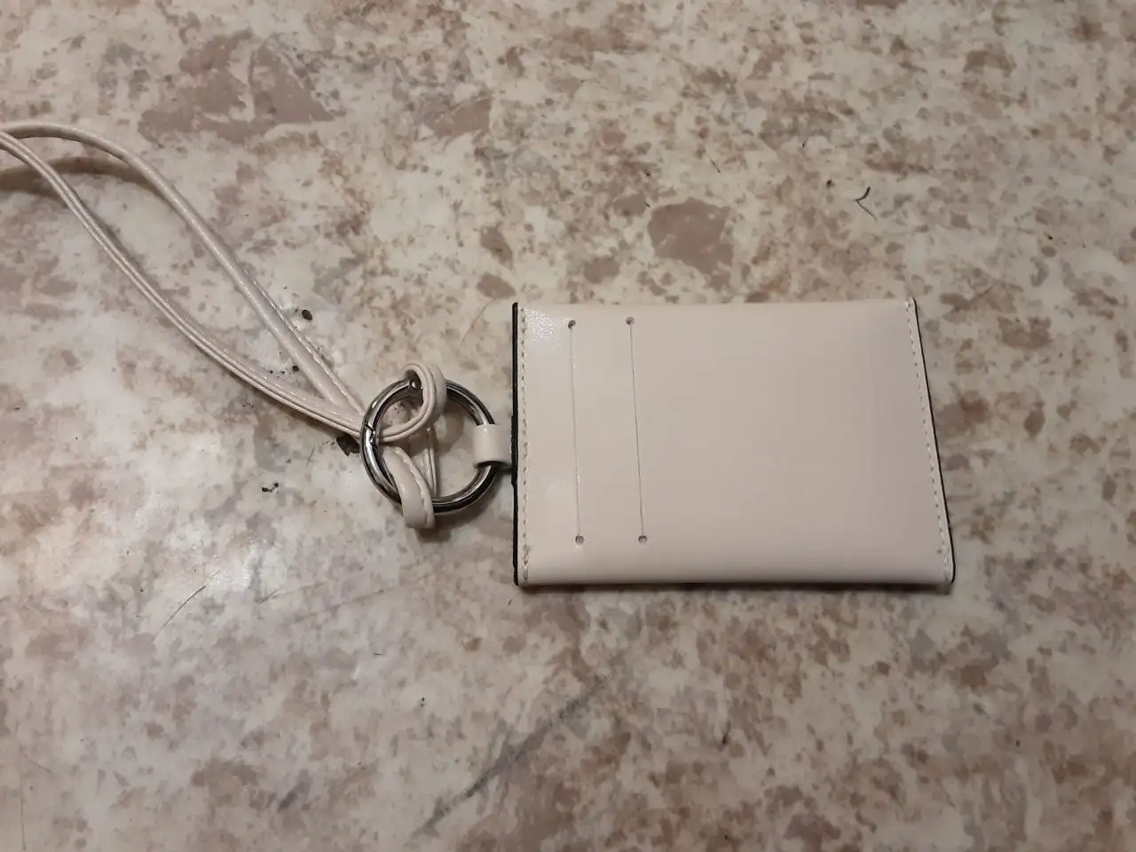 Продажа визитницы, чехла, монет и подвески - Барахолка в Санкт-Петербург