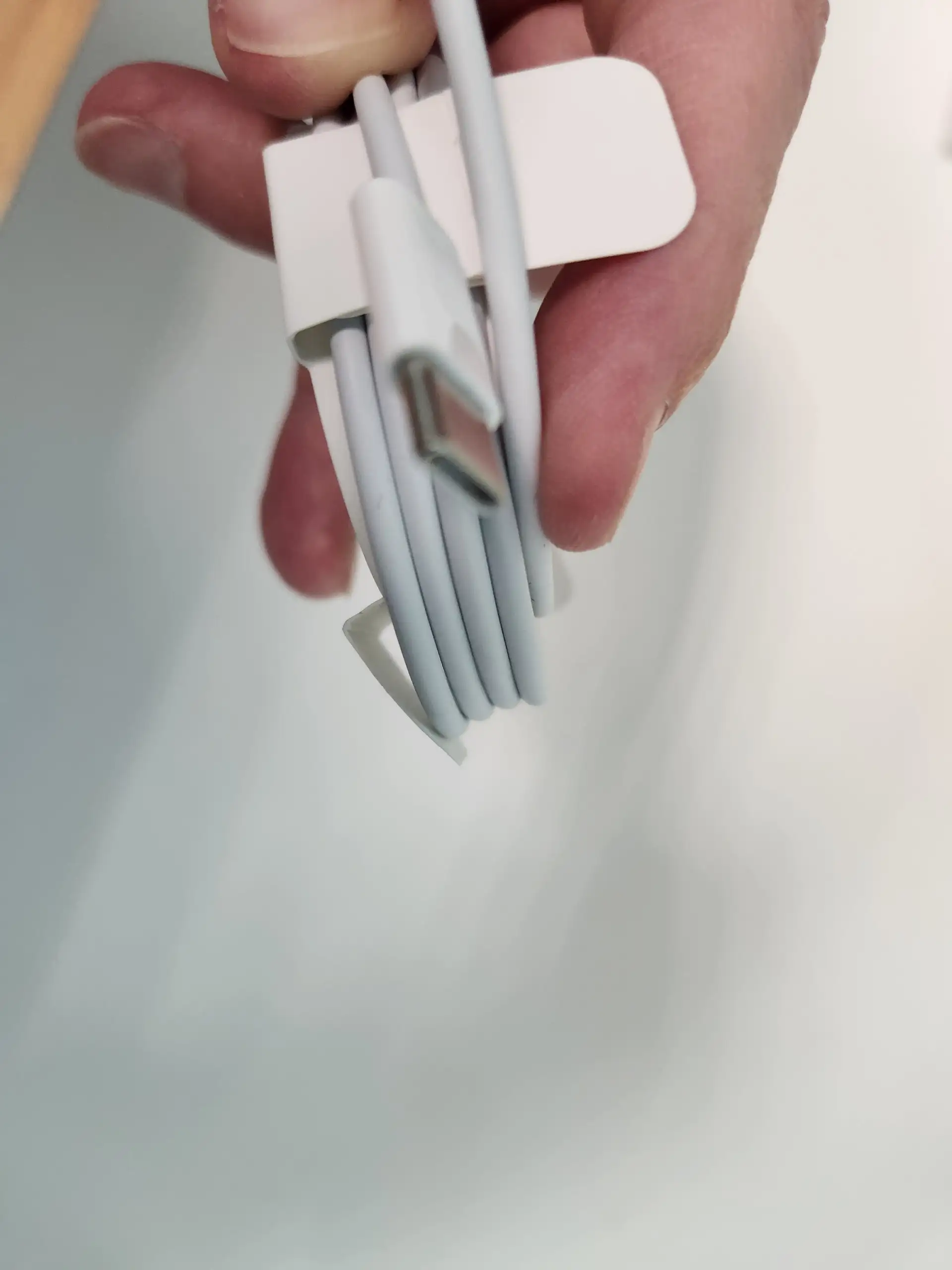 Продам оригинальный кабель USB-C to USB-C - Кабели и переходники (Электроника) в Санкт-Петербург