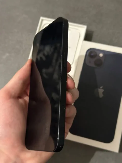 iPhone 13 128 ГБ в хорошем состоянии - Ноутбуки и аксессуары в Санкт-Петербург