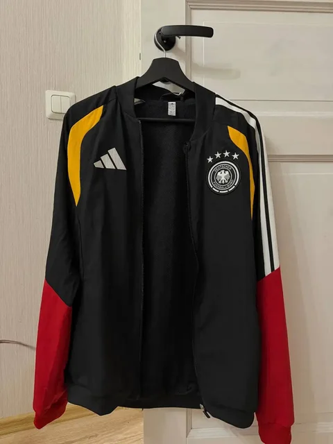 Продам ветровку Adidas M - Сумки в Санкт-Петербург