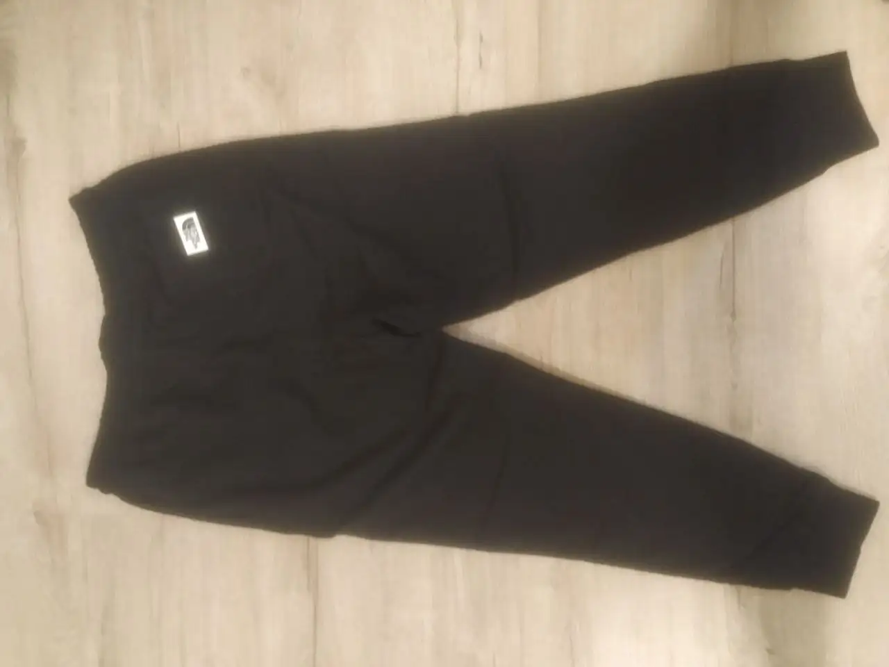 Продам штаны и ветровку The North Face, Tom Tailor - Мужская одежда (Одежда) в Санкт-Петербург