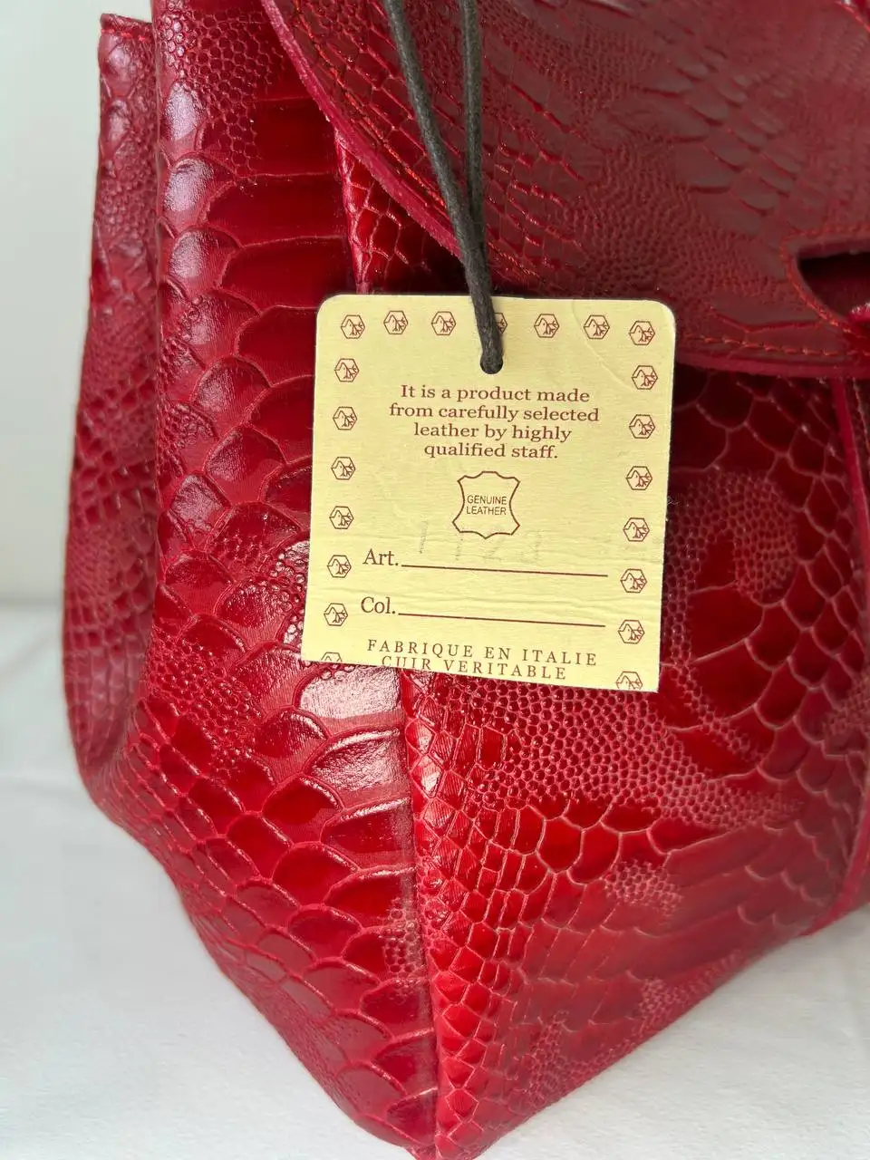 Новая сумочка из натуральной кожи - Аксессуары (Одежда) в Санкт-Петербург