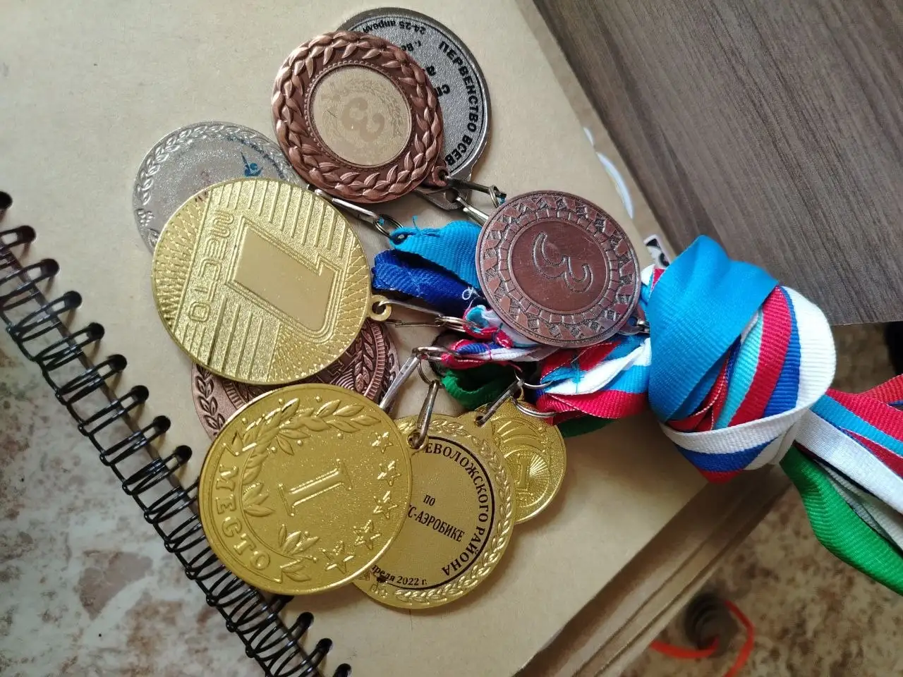 Оперативка DDR3 2ГБ, значки, медали, монеты, ремень - Барахолка в Санкт-Петербург