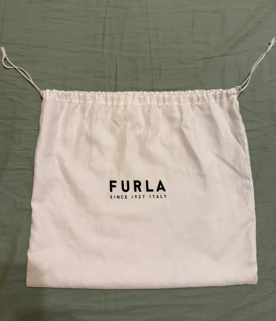 Сумка FURLA оригинал - Куртки в Санкт-Петербург