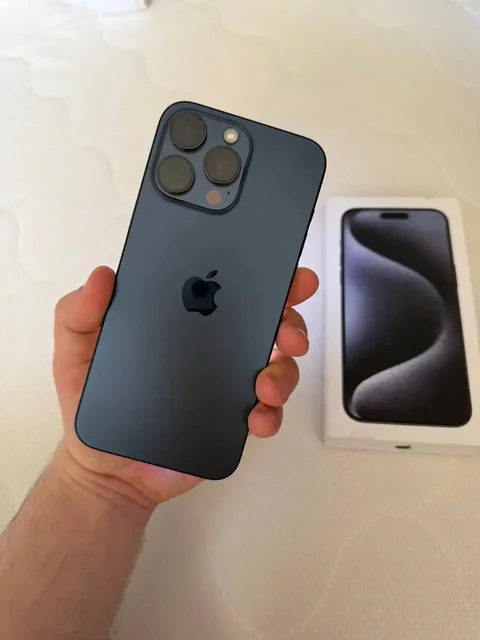 iPhone 15 Pro Max 1TB - Часы в Санкт-Петербург