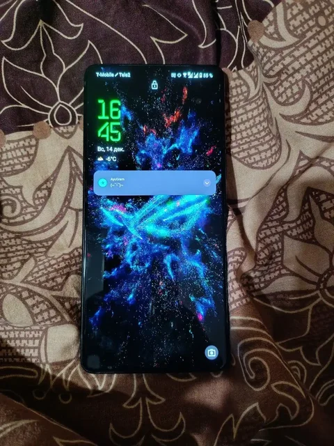Обмен Asus ROG Phone 9 12/512GB - Часы в Санкт-Петербург