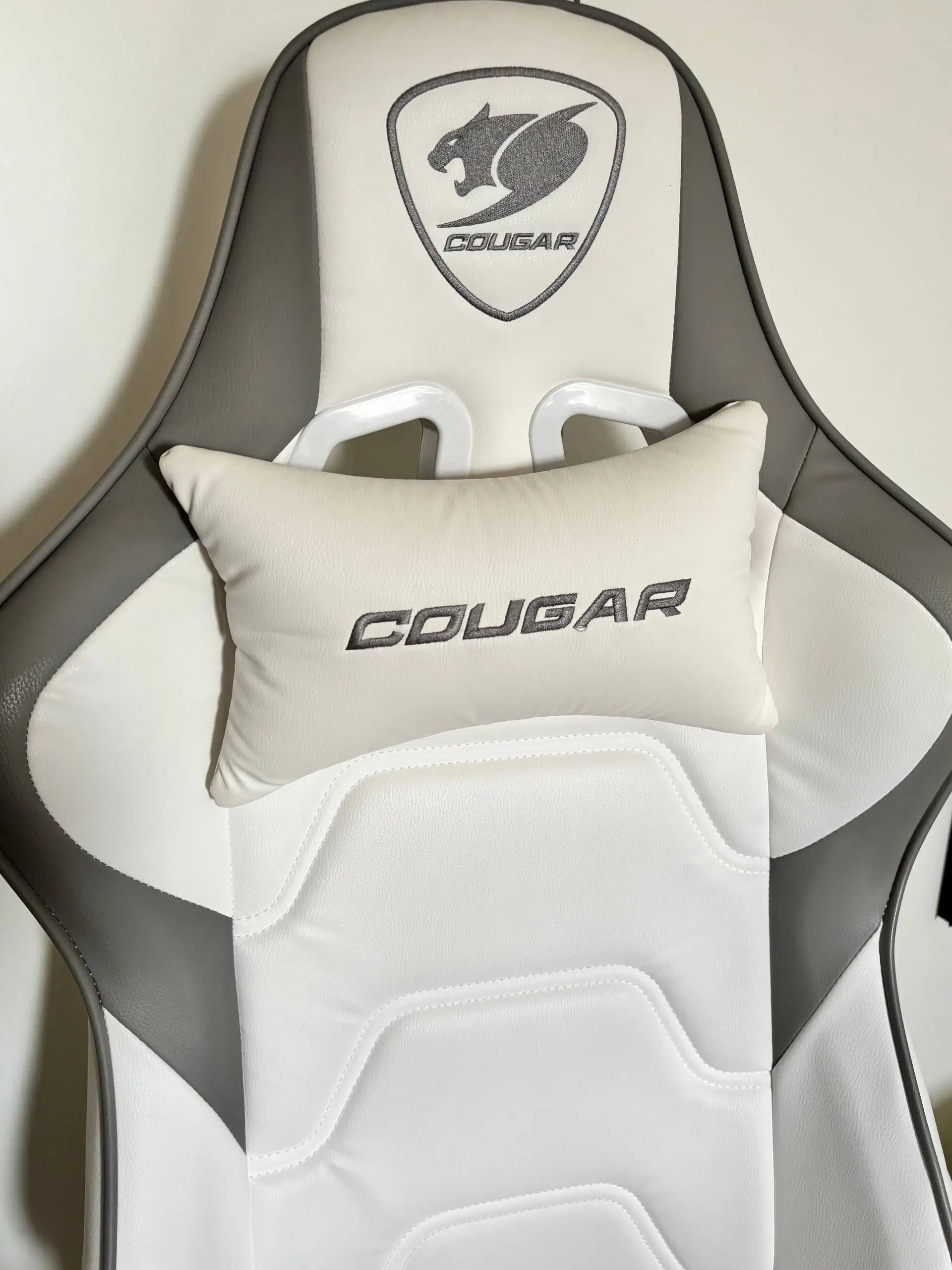 Игровое кресло Cougar FORTRESS White - Мебель (Барахолка) в Санкт-Петербург