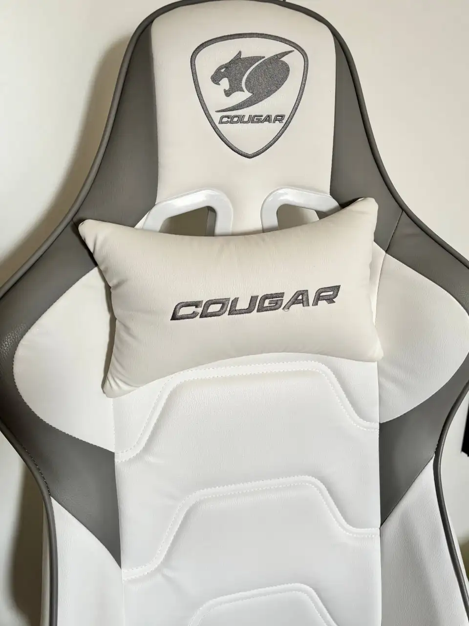 Игровое кресло Cougar FORTRESS White - Кресло компьютерное (Электроника) в Санкт-Петербург