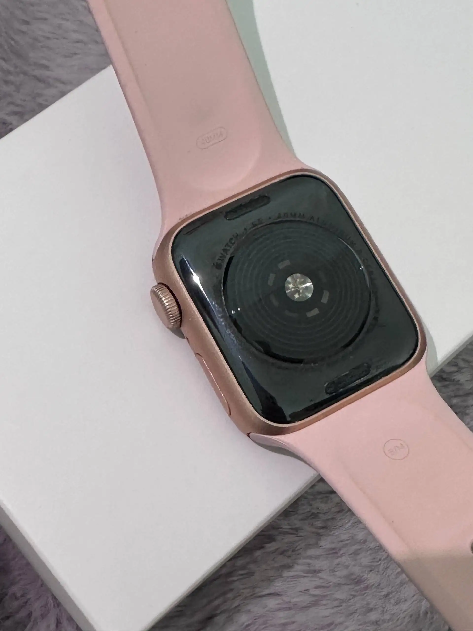 Apple Watch SE 2022 40 mm - Умные часы (Электроника) в Санкт-Петербург