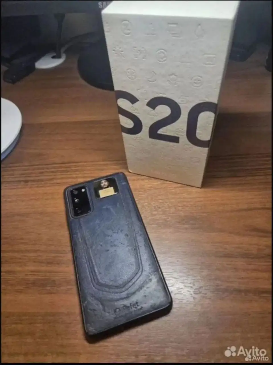 Продажа двух телефонов Realme GT и Samsung S20 FE - Мобильные телефоны (Электроника) в Санкт-Петербург
