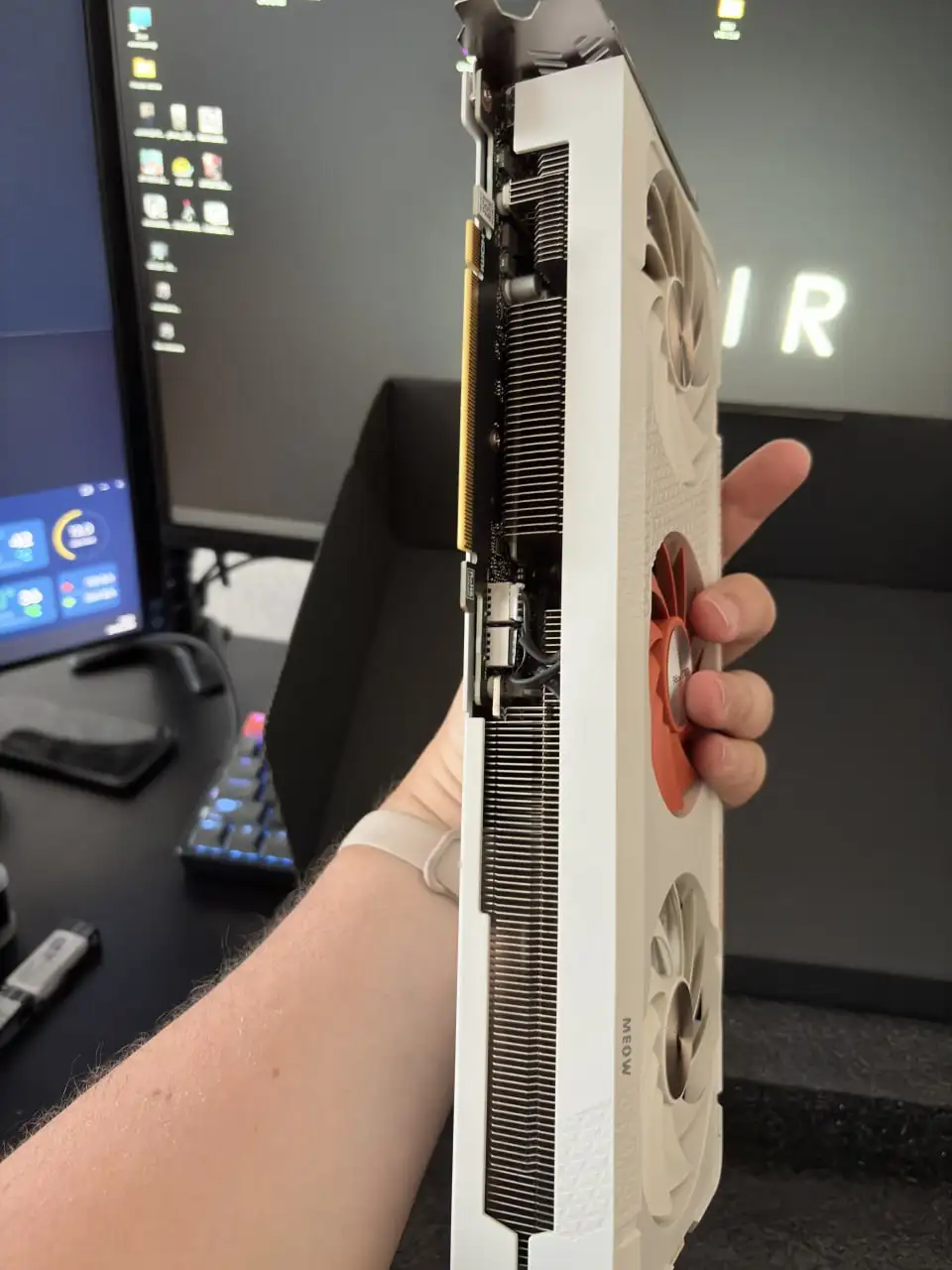 Видеокарта Colorfire RTX 4060 Ti 8 GB - Компьютерные комплектующие (Электроника) в Санкт-Петербург