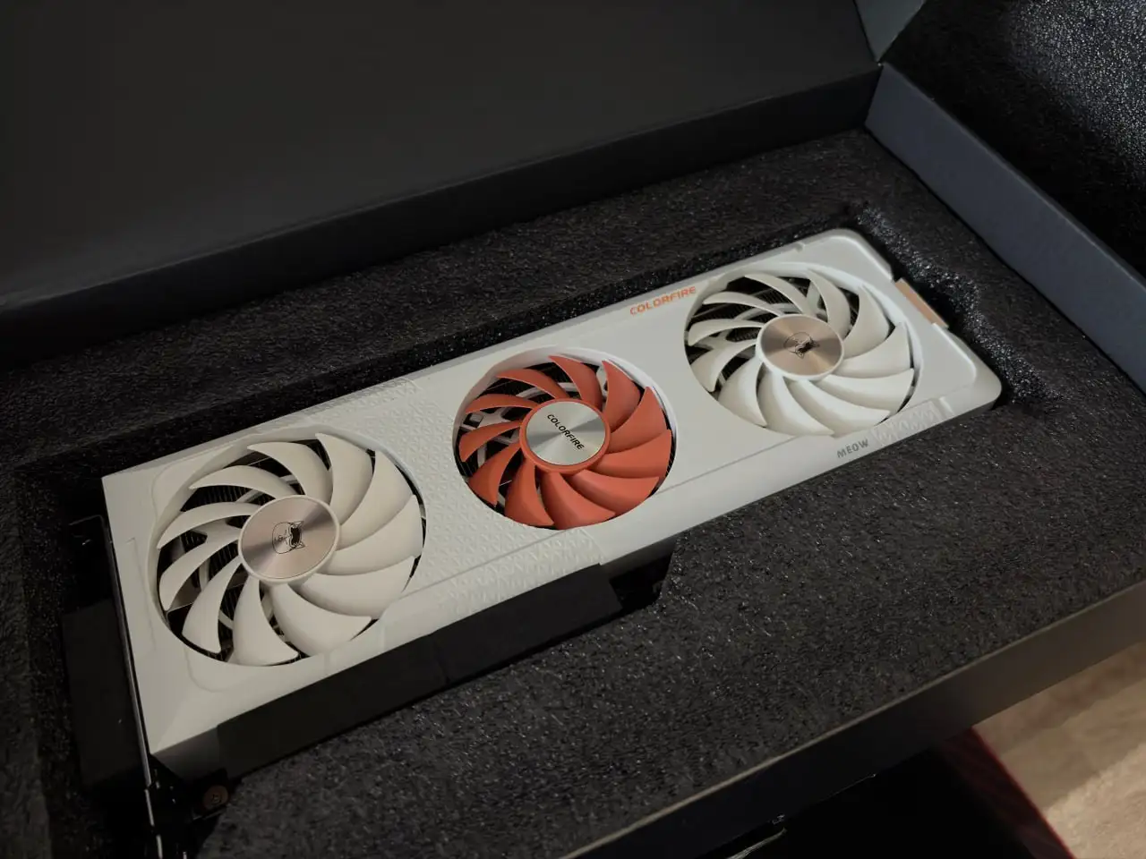 Видеокарта Colorfire RTX 4060 Ti 8 GB - Компьютерные комплектующие (Электроника) в Санкт-Петербург