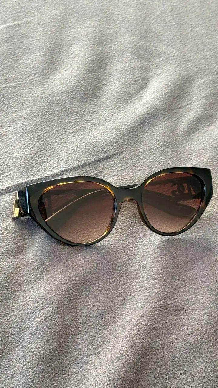 Продажа очки DG, сумка Gucci, кроссовки adidas Samba, браслет - Одежда в Санкт-Петербург