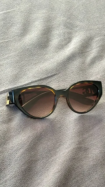 Продажа очки DG, сумка Gucci, кроссовки adidas Samba, браслет - частное объявление в Санкт-Петербург
