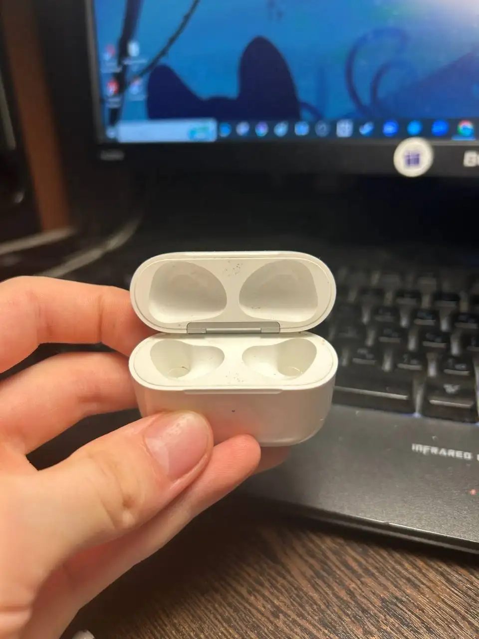 Продам AirPods - Электроника в Санкт-Петербург