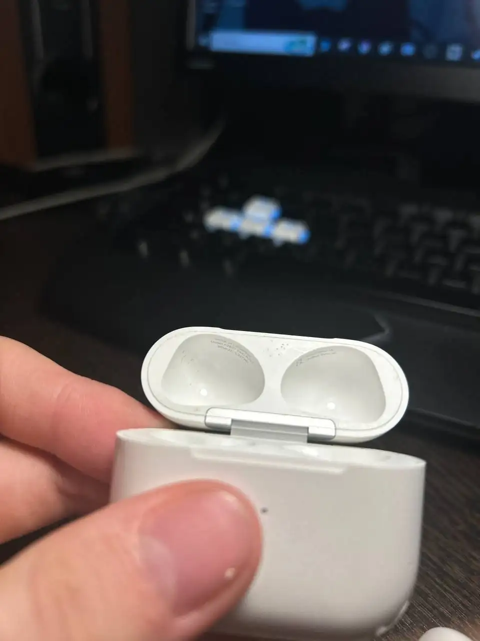 Продам AirPods - Электроника в Санкт-Петербург