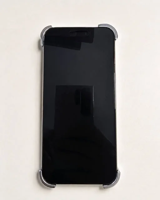 iPhone 16 Pro Max 256GB eSIM в отличном состоянии - Носимые устройства в Санкт-Петербург