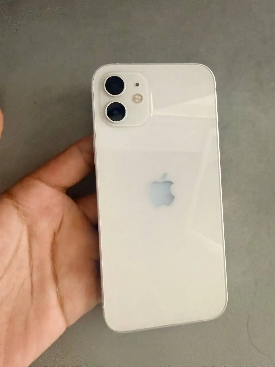 iPhone 12 64GB в идеальном состоянии - Смартфоны (Электроника) в Санкт-Петербург