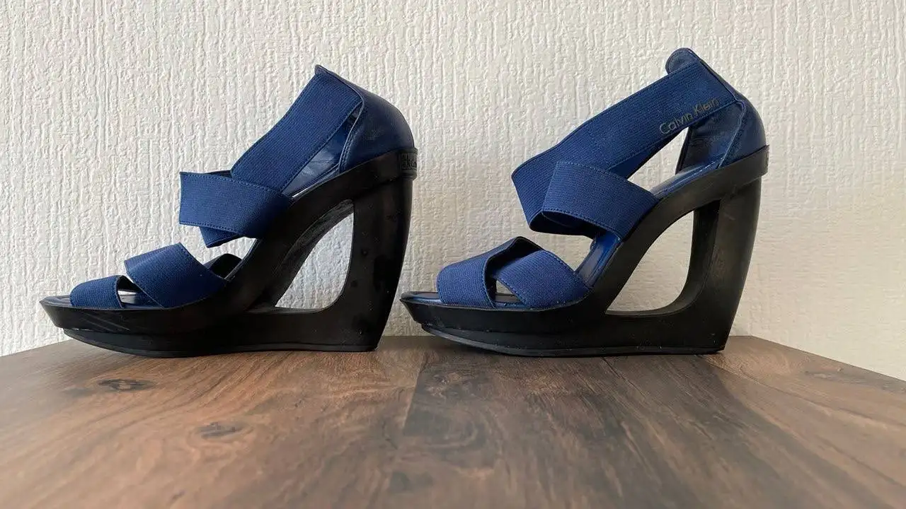 Синие босоножки Calvin Klein, 36 размер - Обувь (Одежда) в Санкт-Петербург
