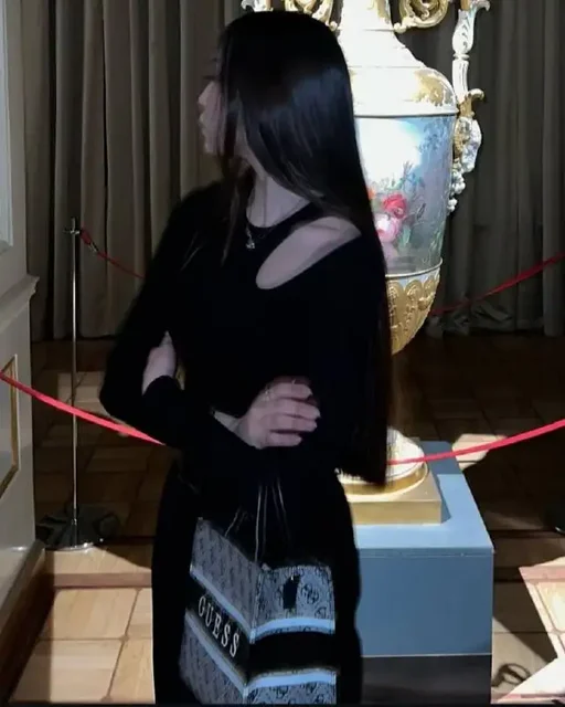 Продам сумку GUESS - Барахолка в Санкт-Петербург
