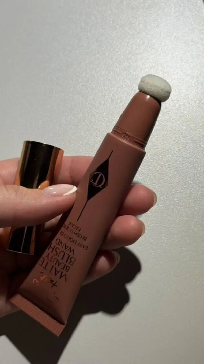 Хайлайтер, румяна Charlotte Tilbury и Givenchy - Декоративная косметика (Красота и здоровье) в Санкт-Петербург