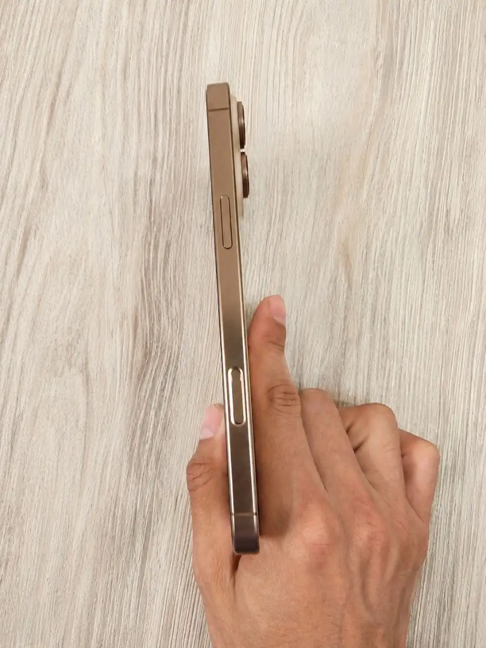 iPhone 16 Pro Max 256GB Desert Titanium - Смартфоны и гаджеты (Электроника) в Санкт-Петербург