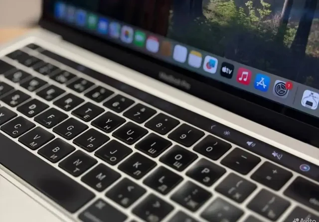 MacBook Pro 15.4 i9 512GB 32GB RAM - Радиостанции в Санкт-Петербург