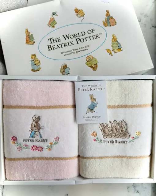 Коллекционный подарочный набор махровых полотенец «The World of Beatrix Potter» с Кроликом Питером - Строительство и ремонт в Санкт-Петербург