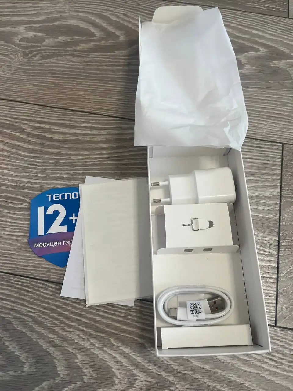iPhone 30 128GB 2SIM с небольшой вмятиной - Смартфоны (Электроника) в Санкт-Петербург