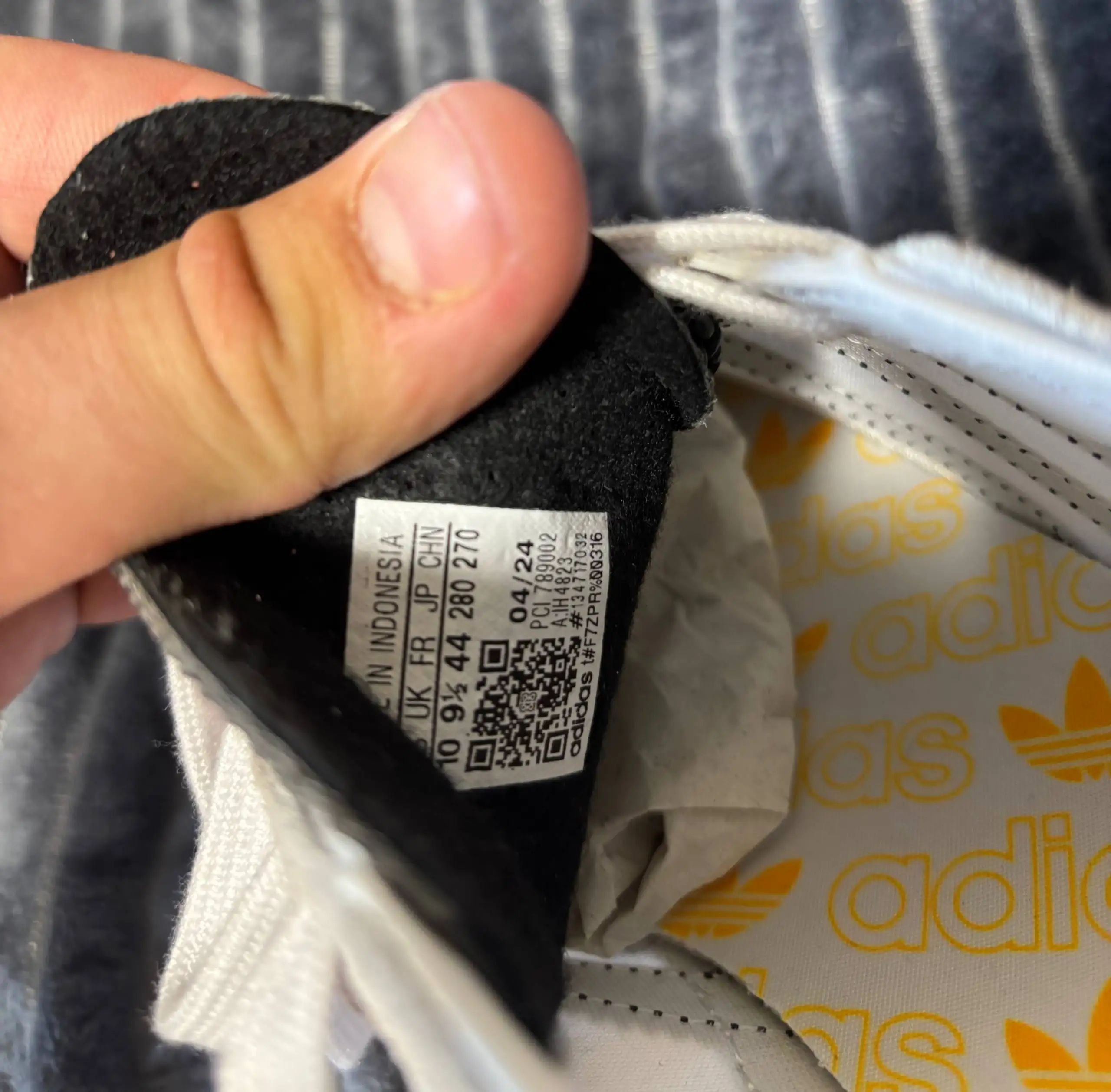 Adidas sl 72 новые 44 размер - Обувь (Одежда) в Санкт-Петербург