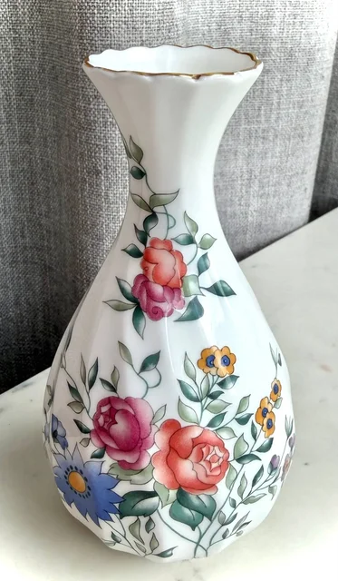 Вазочка Wedgwood Avebury с позолотой - Электротранспорт в Санкт-Петербург