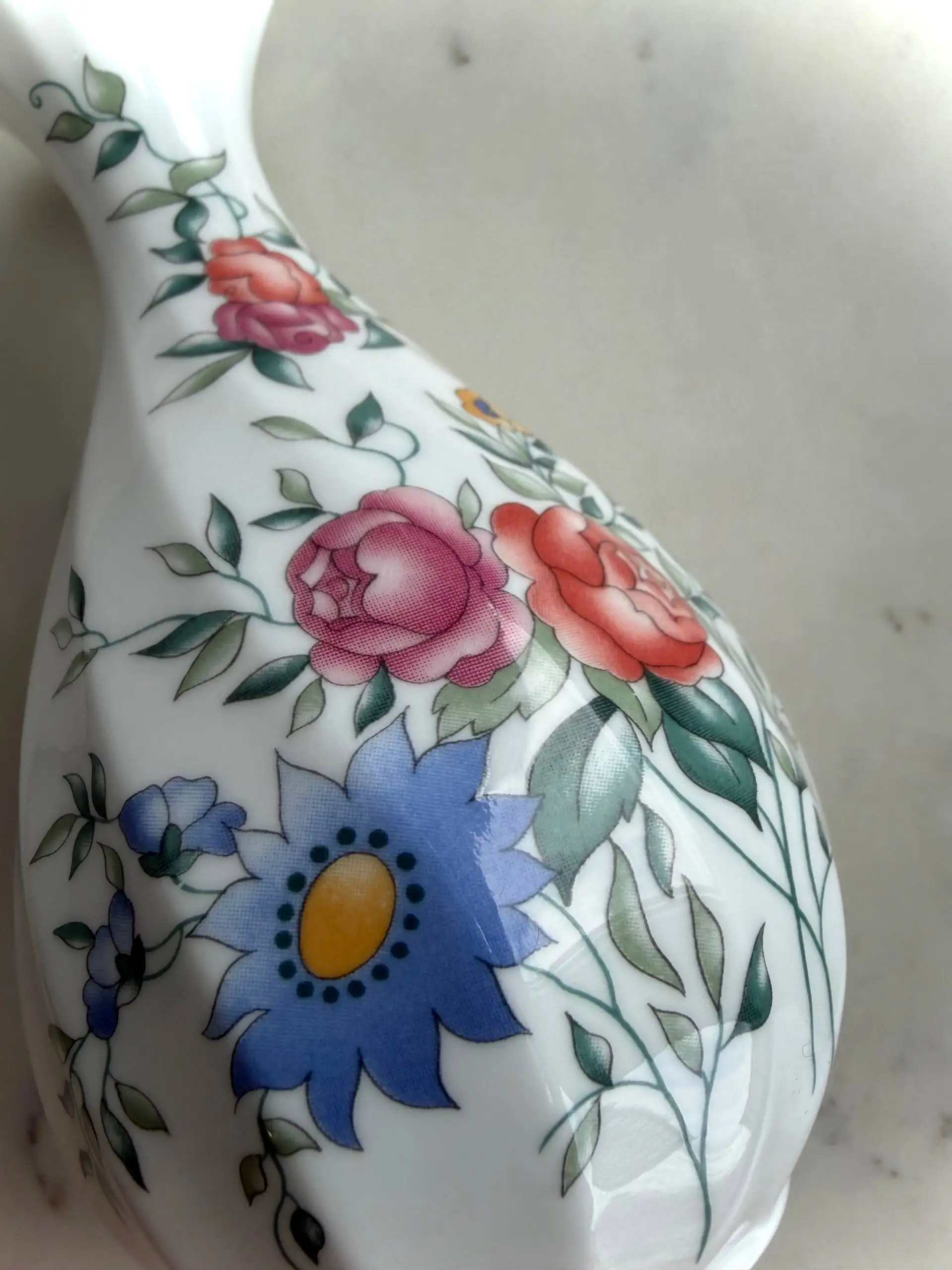 Вазочка Wedgwood Avebury с позолотой - Барахолка в Санкт-Петербург
