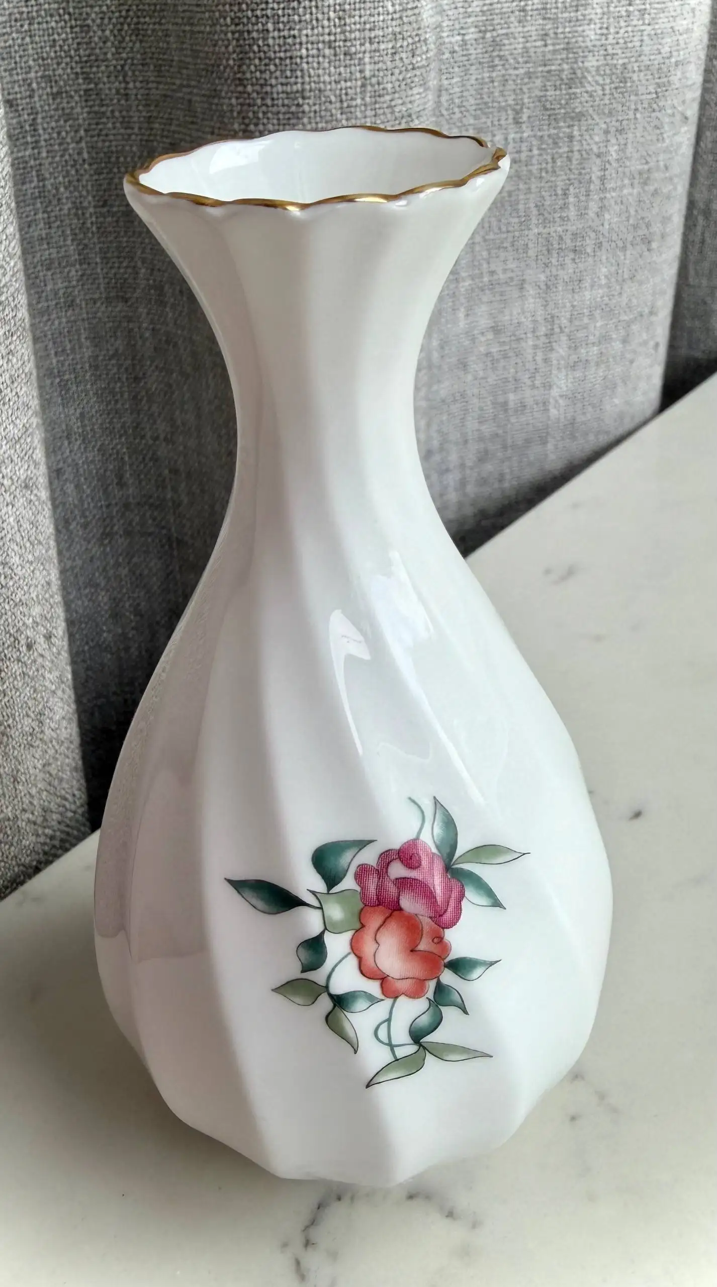 Вазочка Wedgwood Avebury с позолотой - Барахолка в Санкт-Петербург