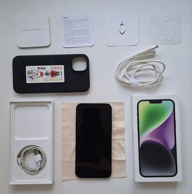 Продаю iPhone 14 Plus 128 ГБ - Источники питания в Санкт-Петербург
