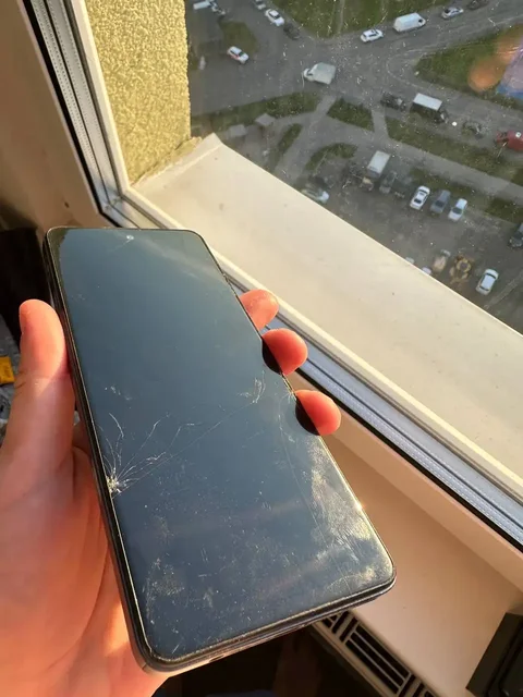 Продам Tecno Pova 5 256GB - Наушники в Санкт-Петербург