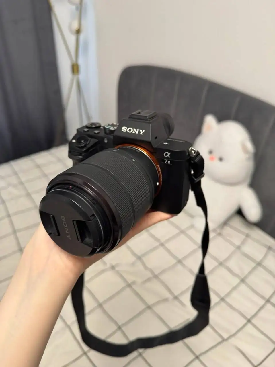 Продам Sony Alpha 7 Mark II с объективом и аксессуарами - Фототехника (Электроника) в Санкт-Петербург