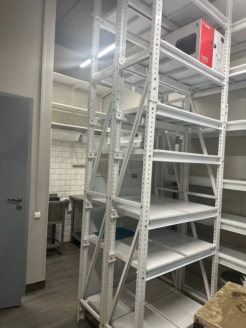 Продажа холодильного оборудования, стеллажей и полок