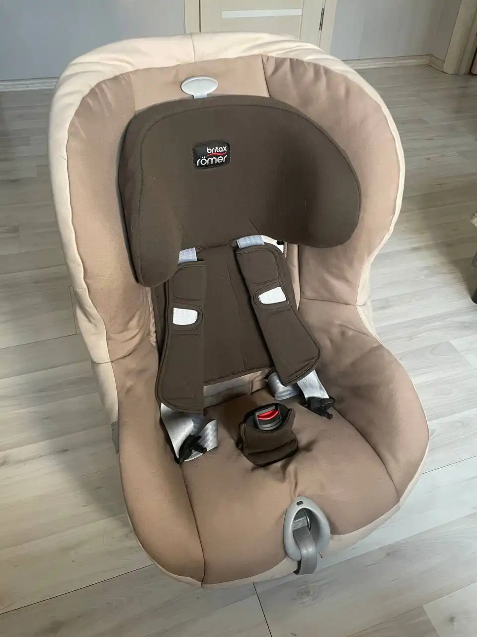 Автомобильное детское кресло Britax Romer King 2